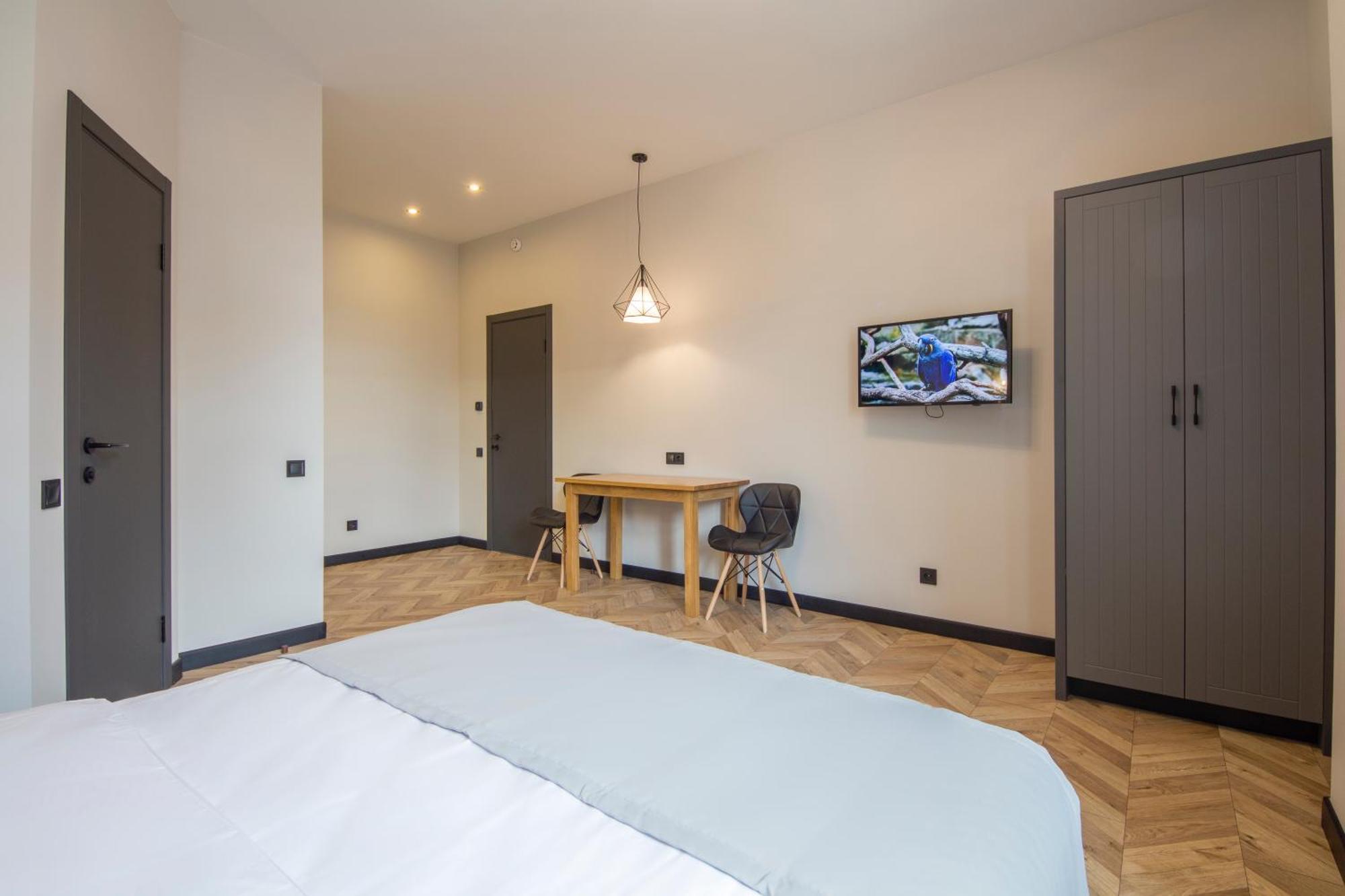 Self Check-in Maidan Area Apartment Kyiv