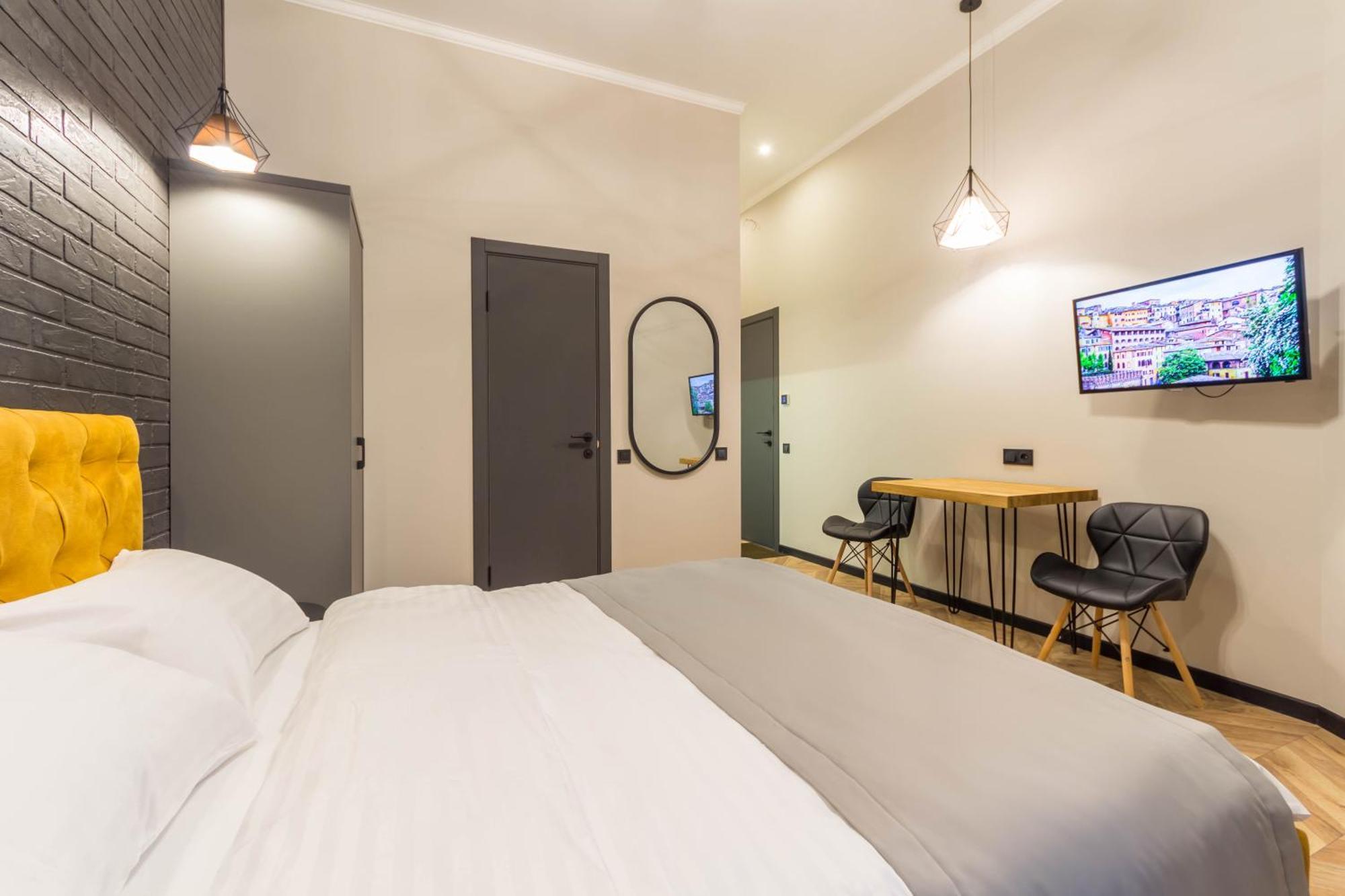 Self Check-in Maidan Area Apartment