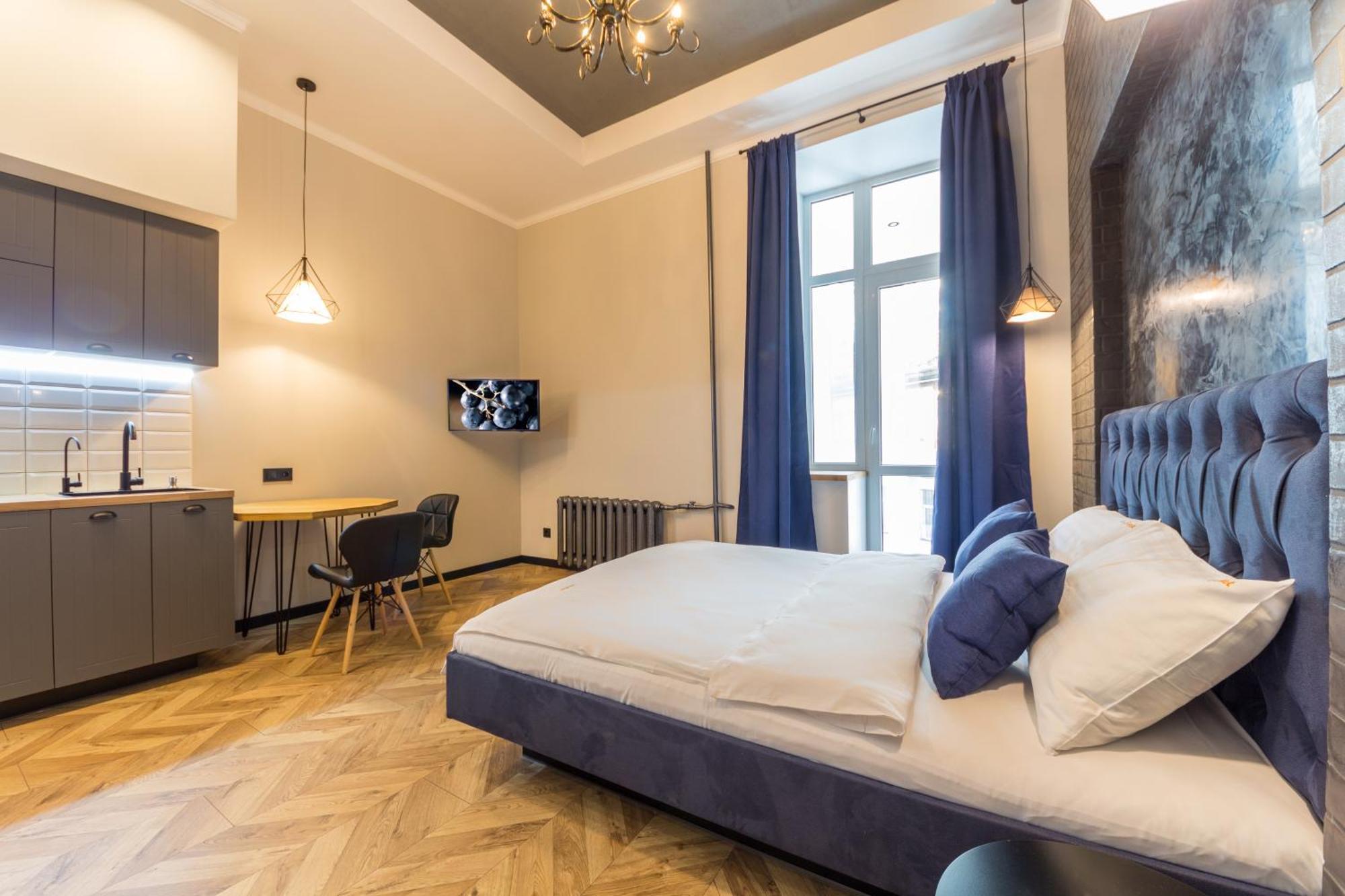 Self Check-in Maidan Area Apartment Kyiv
