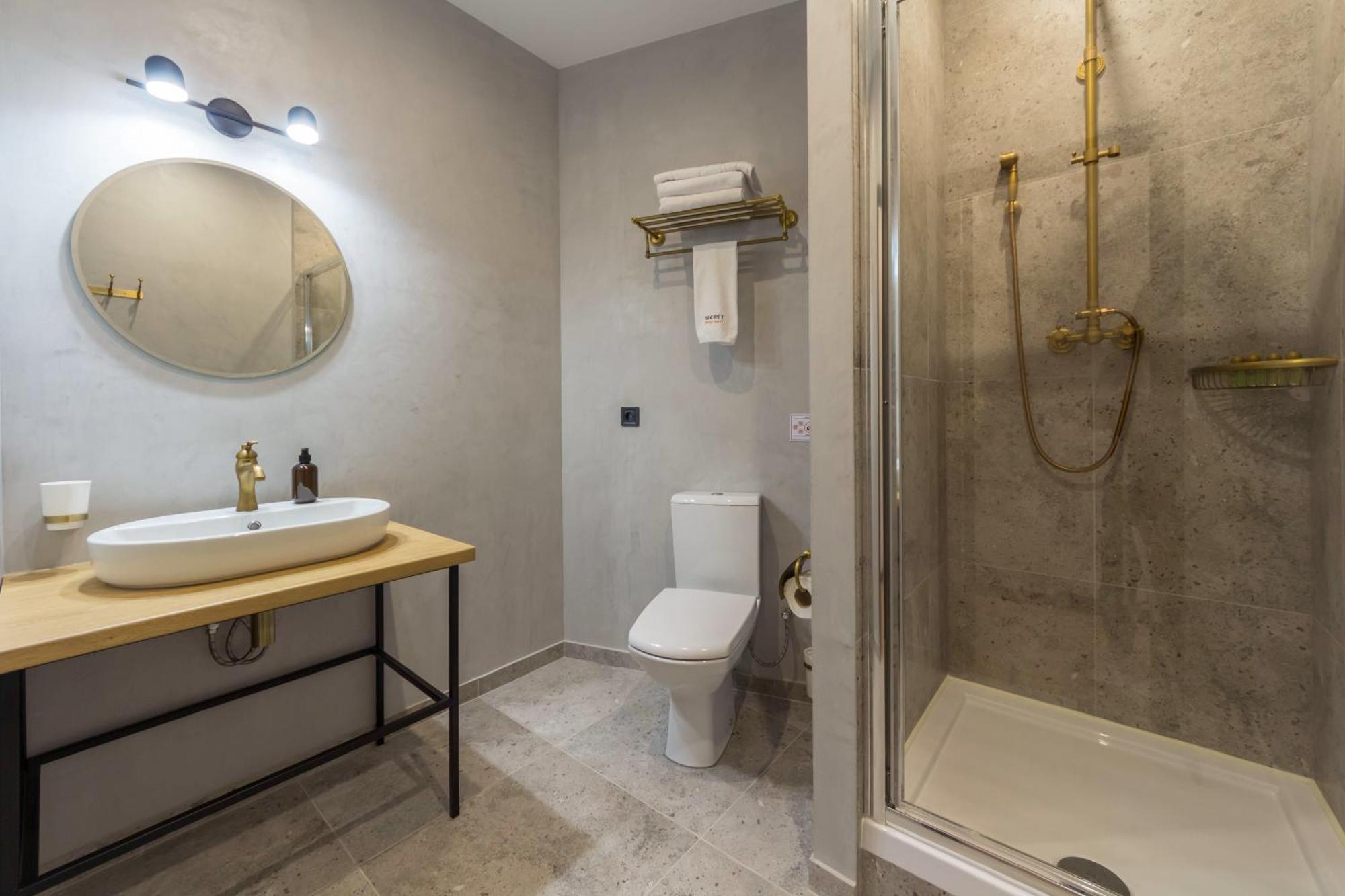 Self Check-in Maidan Area Apartment