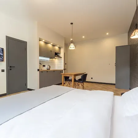 Self Check-In Apartments Maidan Area Kyiv Exterior photo