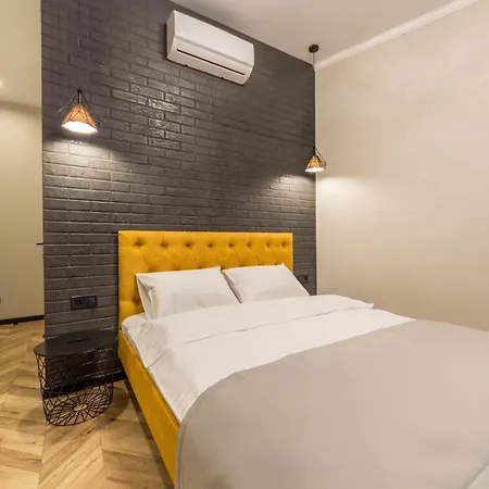 Self Check-In Apartments Maidan Area Kyiv Exterior photo