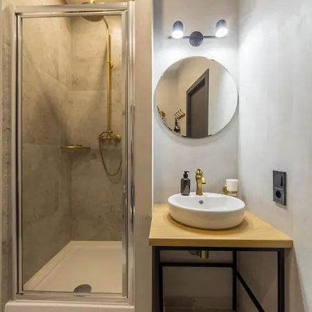 Self Check-In Apartments Maidan Area Kyiv Exterior photo