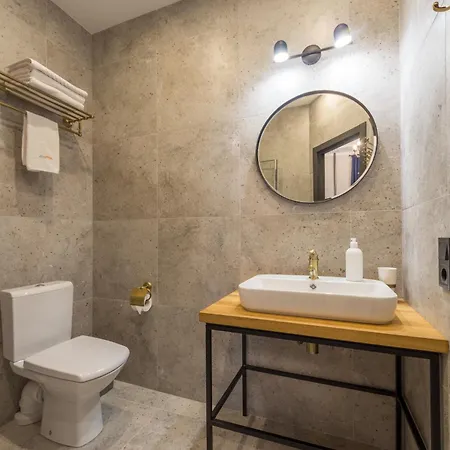 Self Check-In Apartments Maidan Area Kyiv Exterior photo